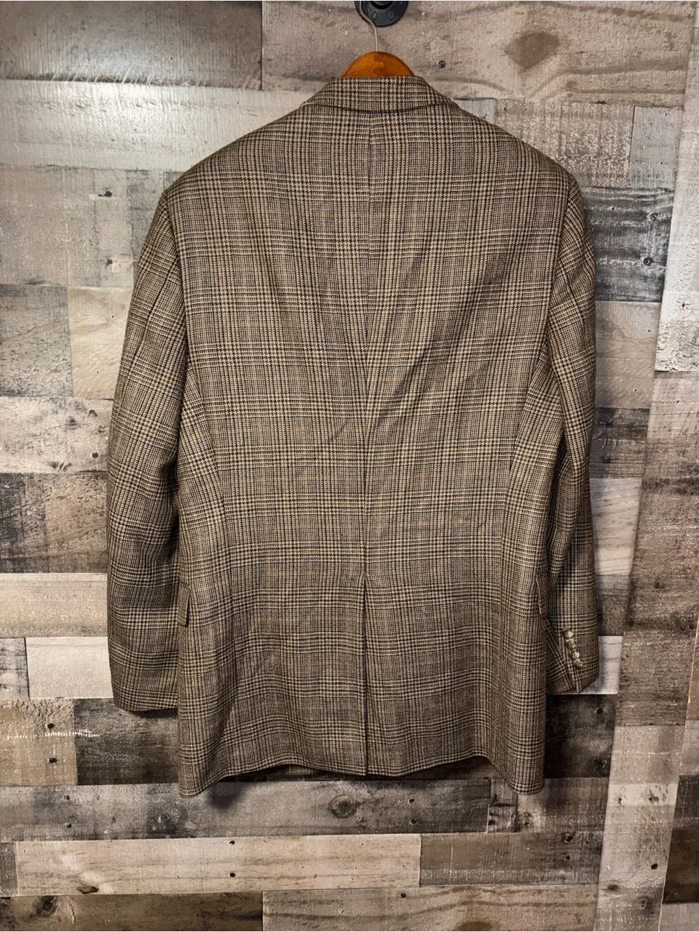 Botany 500 Tailored 100% Lambswool Men's Brown Glen Plaid Two-Button Sport Coat